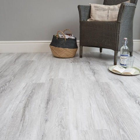 Natural Timbers Glacier Oak NT48 Plank £20.50m2 + VAT